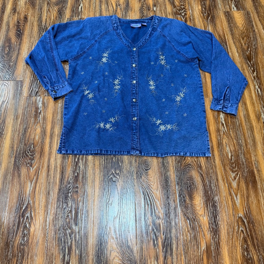 VTG Premier International 2X Denim Shirt Women Blue Floral Embroidered Button Up